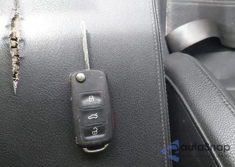 2015 Volkswagen Passat 1.8T Limited Edition from USA, damaged, VIN 1VWAT7A36FC081720